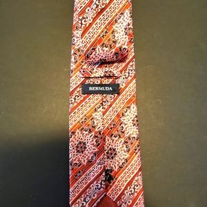 Bermuda Winter Red Necktie